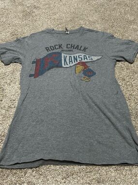 KU men's small tshirt